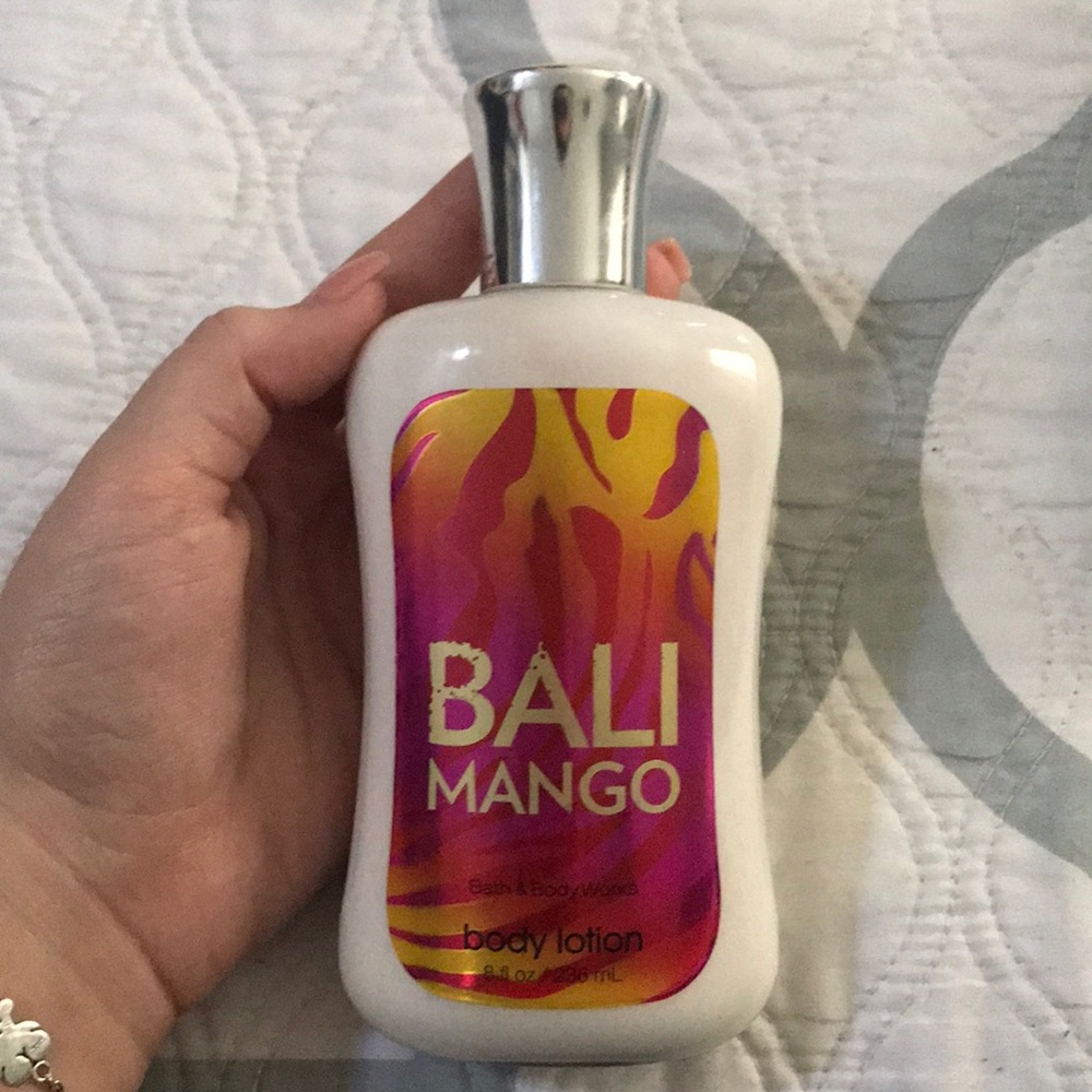 Bath & Body Works. Body lotion